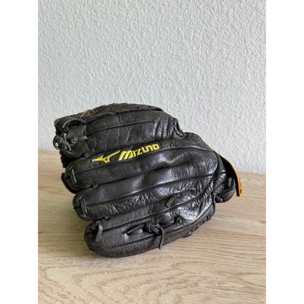 Mizuno FastPitch 12 Inch Softball Glove Black Leather GXL1200F1RG PowerClose RHT
